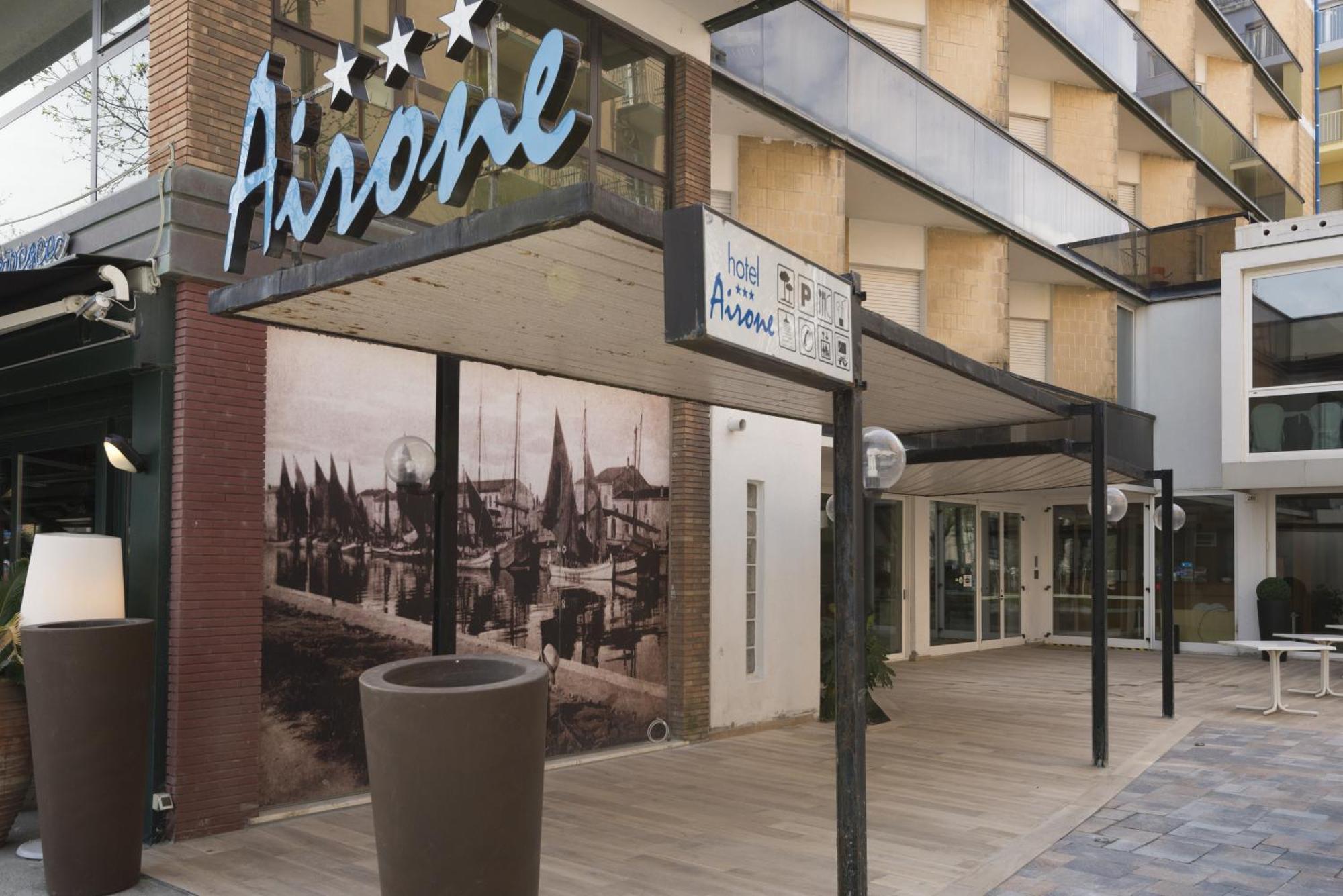 Hotel Airone Rimini Exterior photo